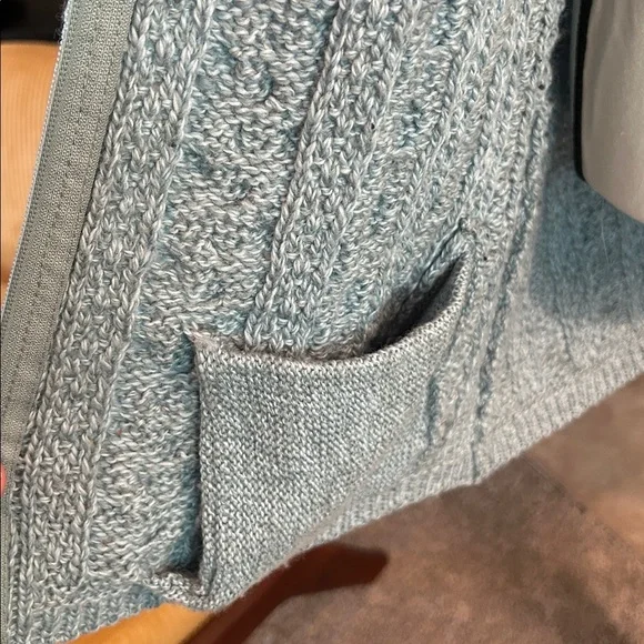 Aran Crafts mermaid Blue Cable Knit Cardigan 100% merino wool sz medium Ireland - Picture 7 of 9